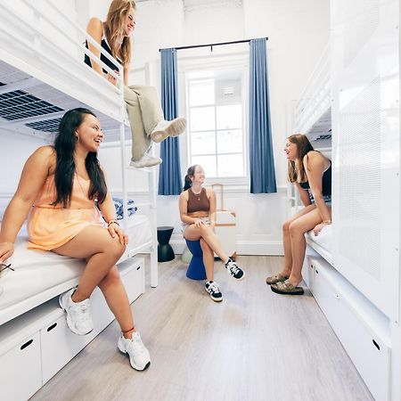 Maze Backpackers - Gold Coast Hostel Ngoại thất bức ảnh