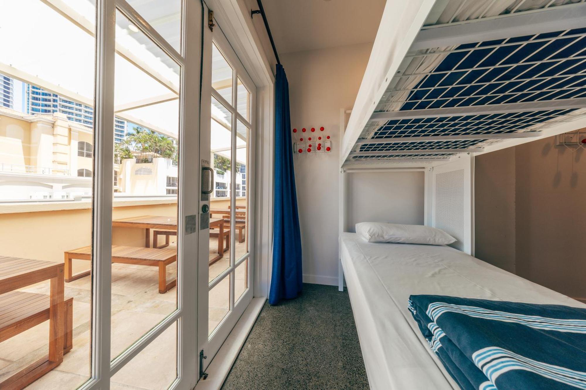 Maze Backpackers - Gold Coast Hostel Ngoại thất bức ảnh