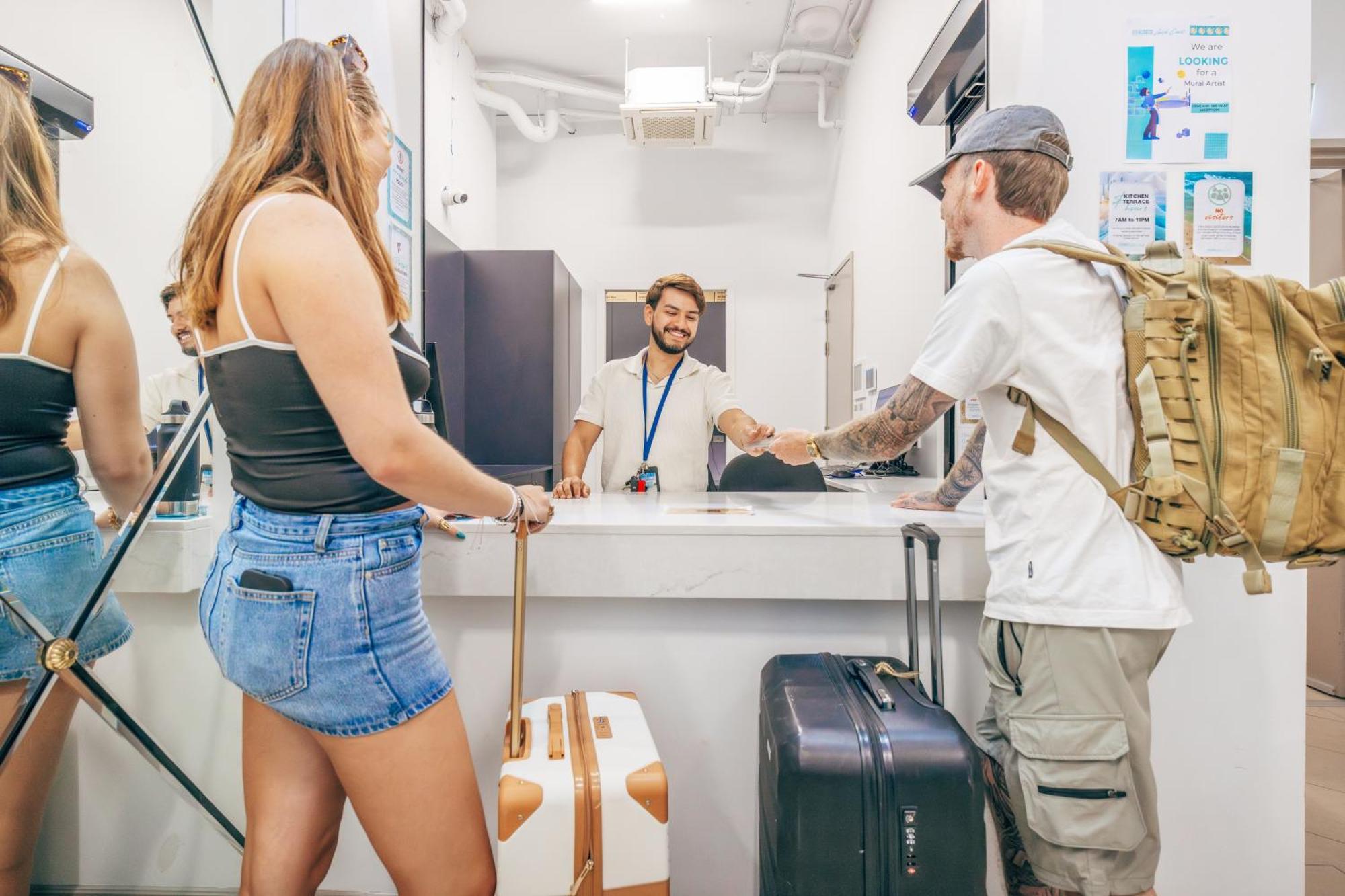 Maze Backpackers - Gold Coast Hostel Ngoại thất bức ảnh