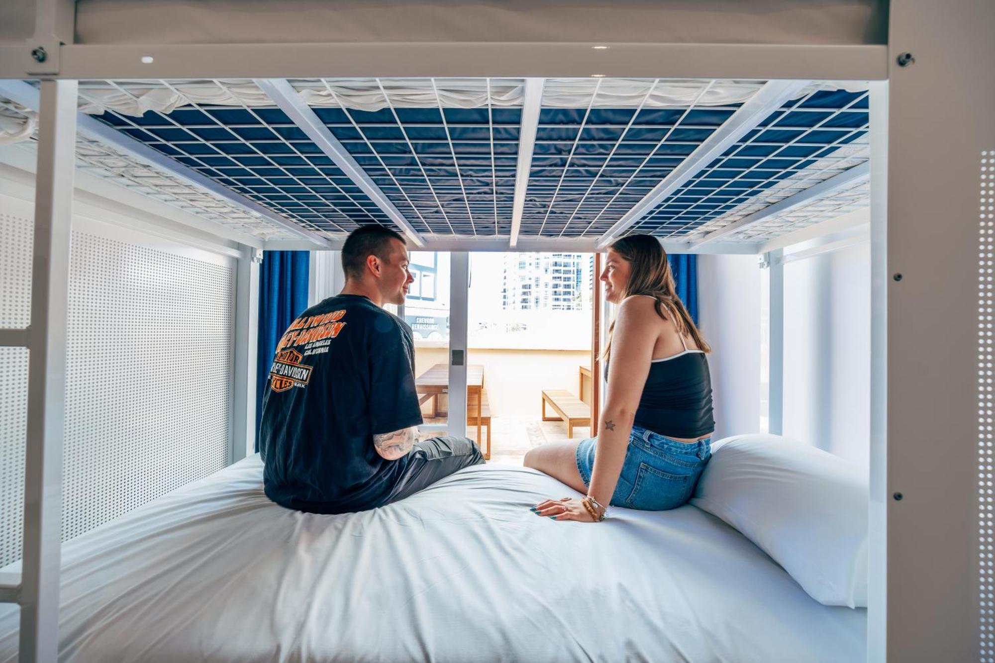Maze Backpackers - Gold Coast Hostel Ngoại thất bức ảnh